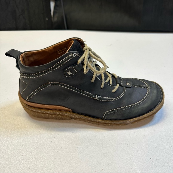 Josef Seibel Neele 52 Women’s size 38 (7.5-8 US) casual leather ankle boot - Picture 4 of 9